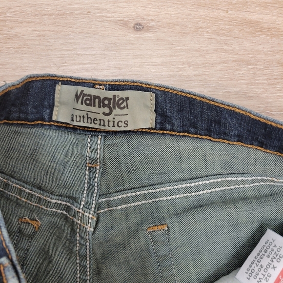 2 Pairs Wrangler Men's Dark Blue Straight Jeans 30x32 - Picture 4 of 5